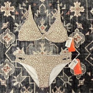 NWT Gianni Bini Tan and Cream Bikini Set Elegant Swimwear